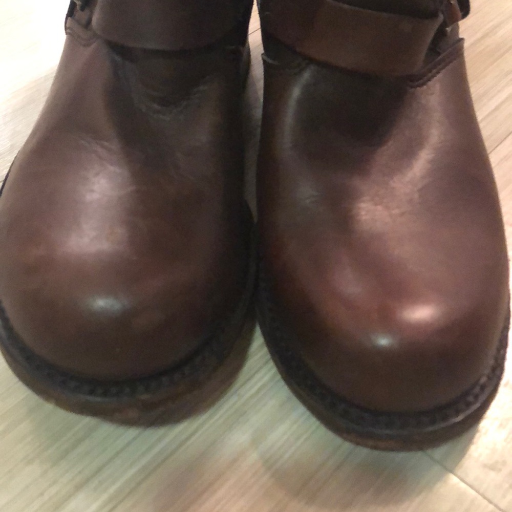 Frye Americana Anniversary Edition - Picture 10 of 16